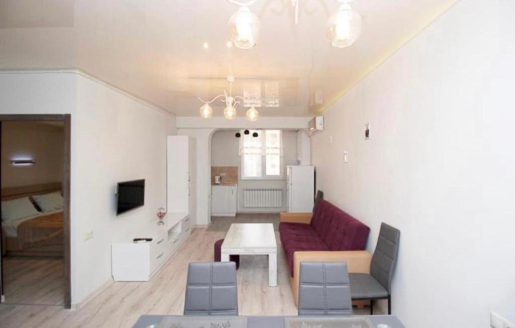 Excellent Apartment In The Republic Square Pushkin 3 เยเรวาน ภายนอก รูปภาพ