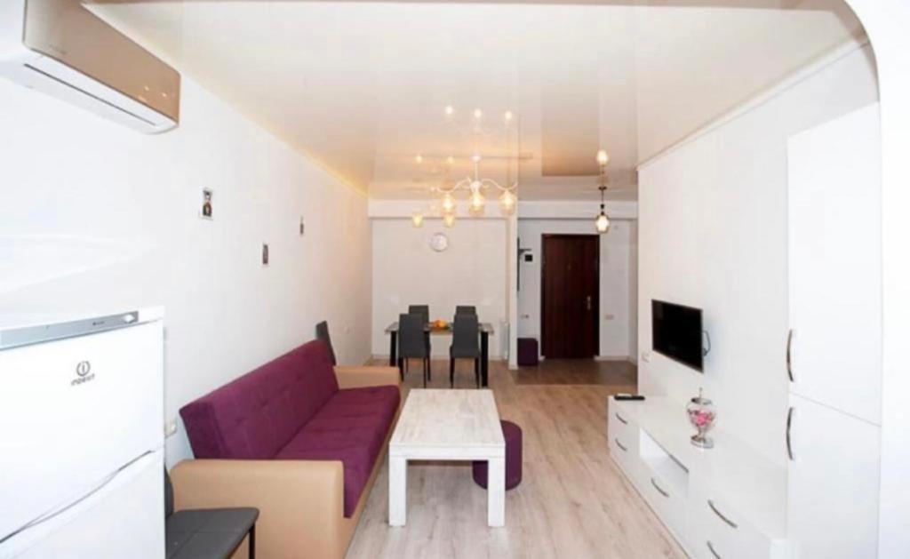 Excellent Apartment In The Republic Square Pushkin 3 เยเรวาน ภายนอก รูปภาพ